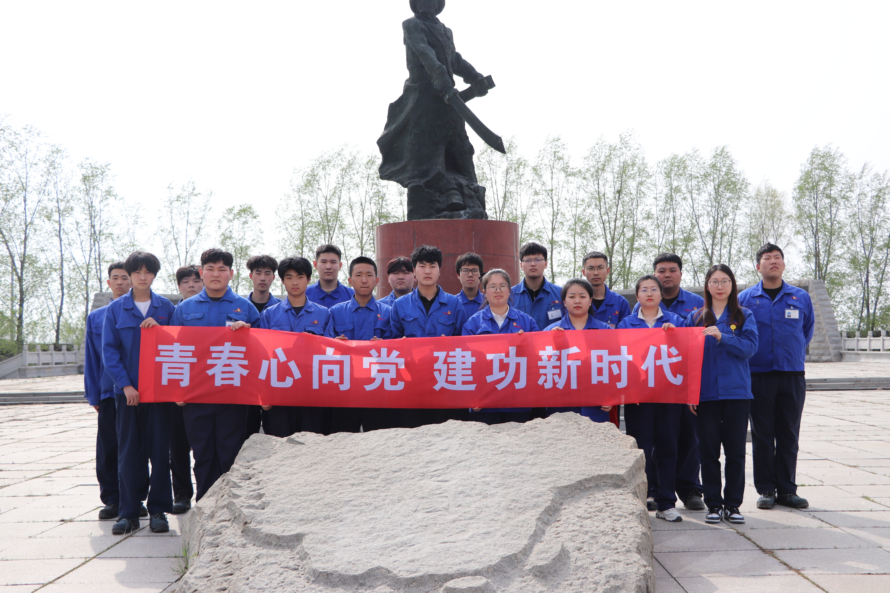 Å̽õEVO¹ÙÍøÍÅÔ±ÇàÄêÔ±íÕûÌåºÏÓ°.jpg Å̽õEVO¹ÙÍøÍÅÔ±ÇàÄêÔ±íÕûÌåºÏÓ°.jpg