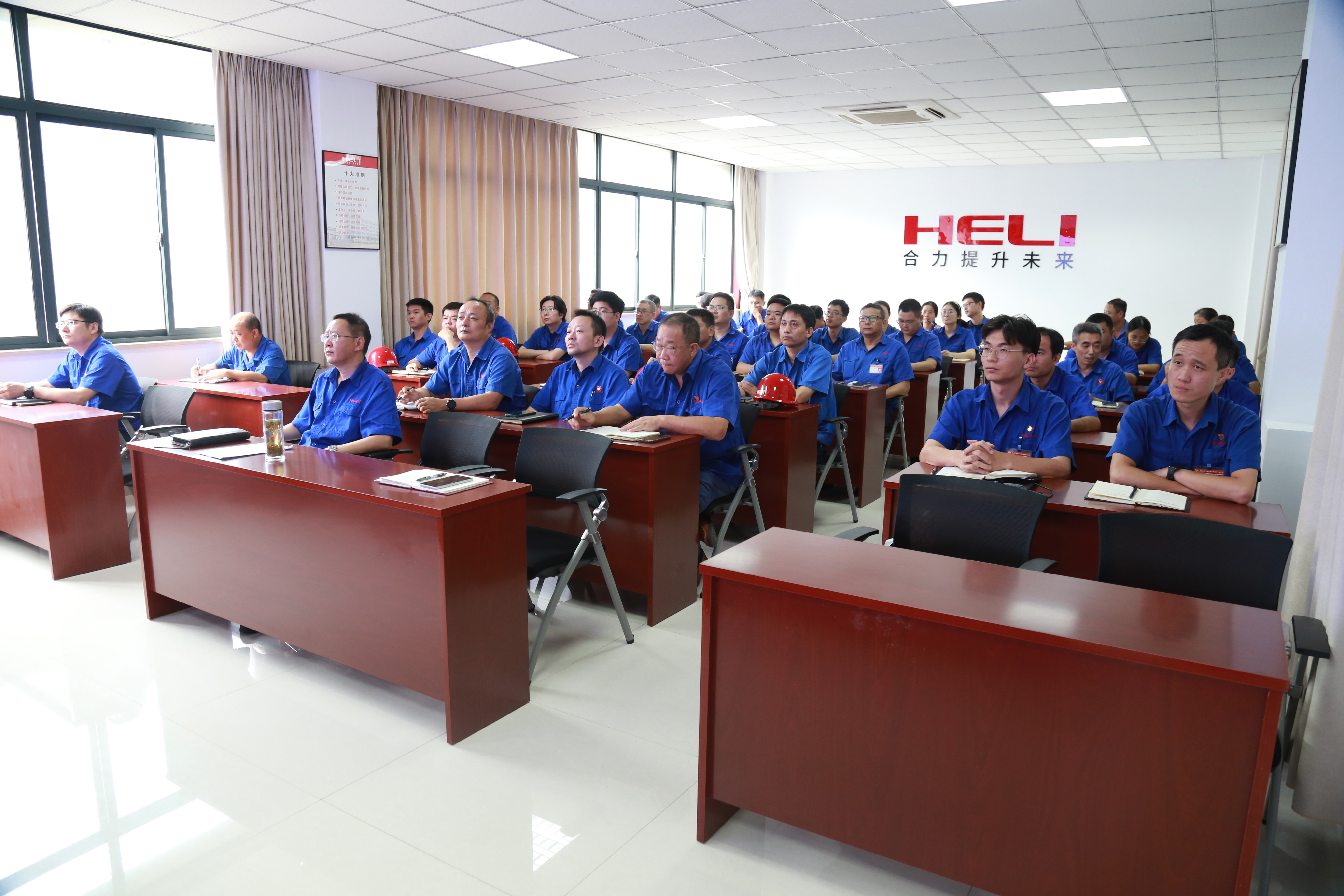 �ۻ��ֳ�����������������.jpg