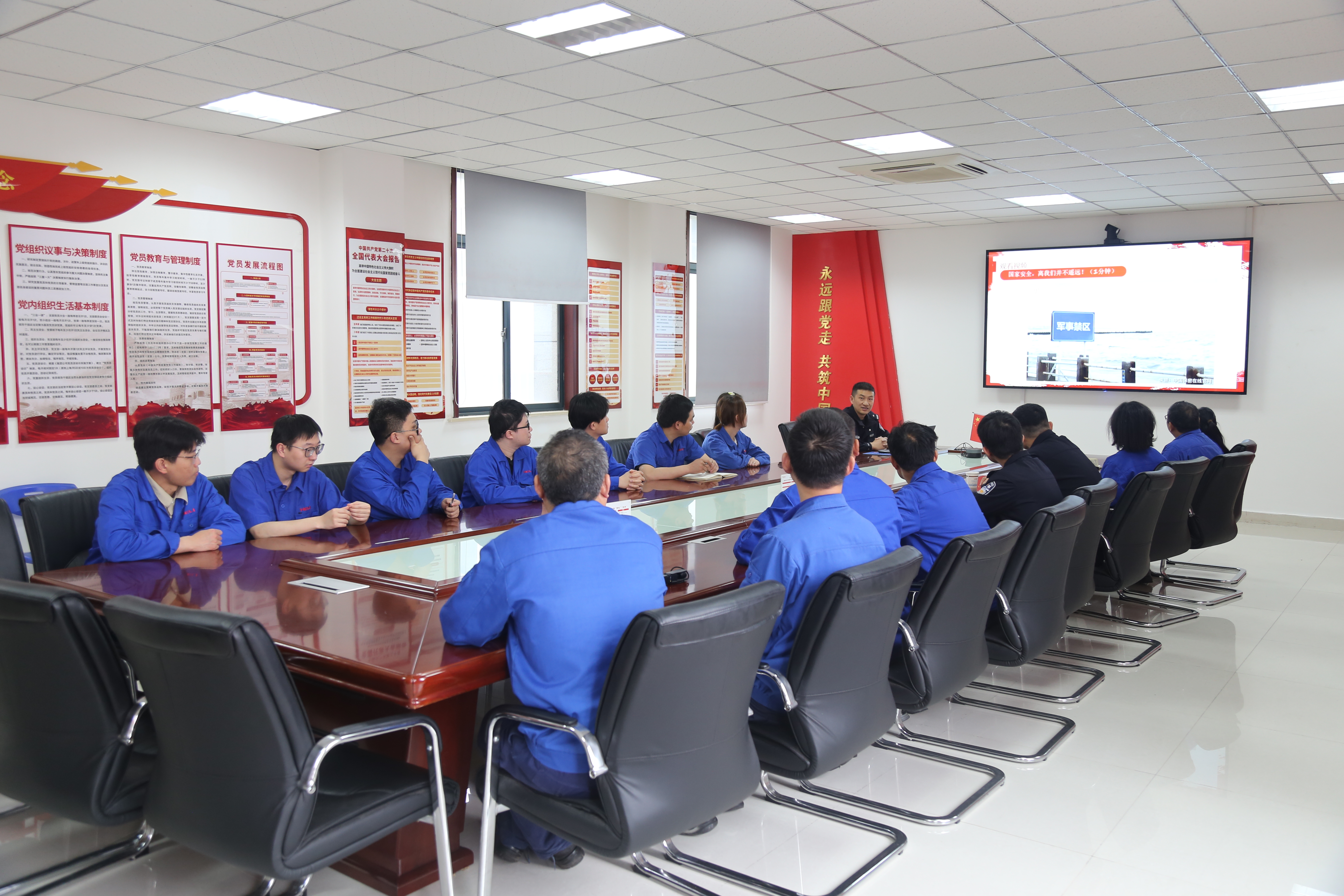 �������徲 �ػ����ҡ�ר����ѵ�ֳ�.JPG